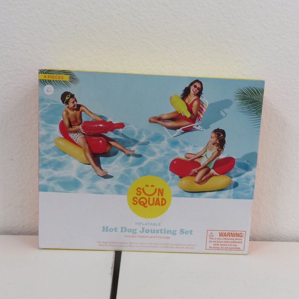 (#143) SUN SQUAD Inflatable Hot Dog Jousting Set 4 pc pool float